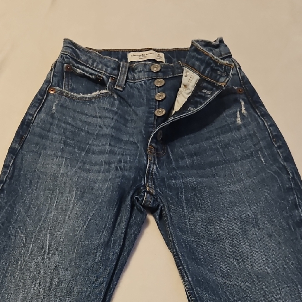 Abercrombie & Fitch Blue Denim Button-Fly Jeans Sz 23 000L